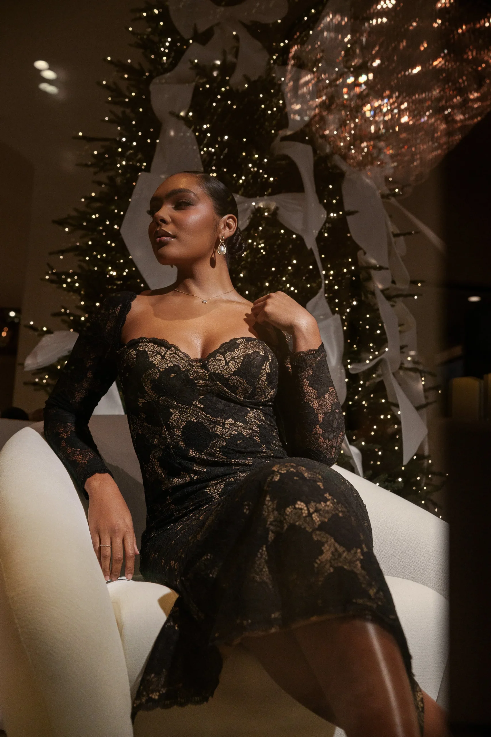 Black Lace Sweetheart Maxi Dress