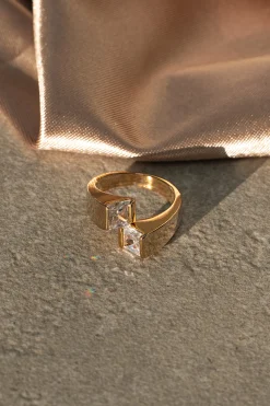 Gold Jewel Ring
