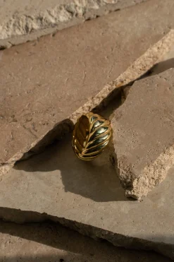 Gold Reo Croissant Ring