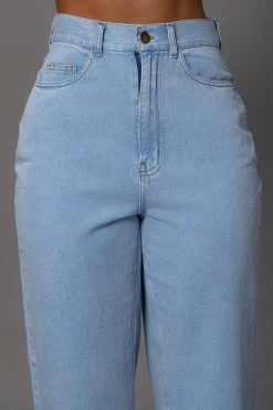 Medium Wash Denim Aline Jeans