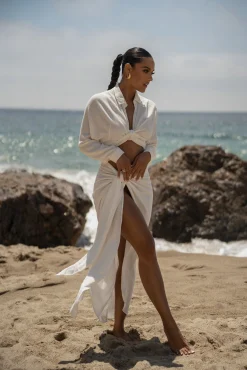 White SAYLOR LINEN SARONG
